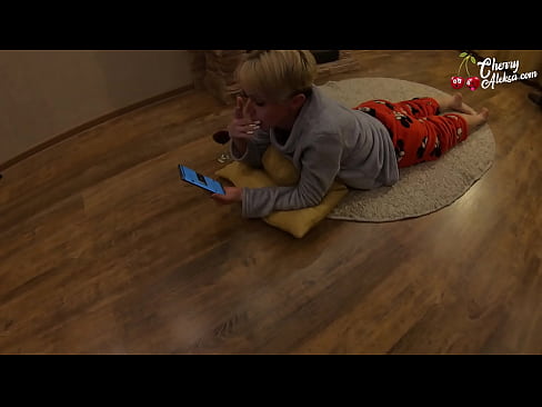 ❤️ Hullu blondi imee valtavaa mulkkua imee ja pomppii sen päällä - anaaliseksiä ❤ Pornovideo at fi.libporno.ru ❌❤